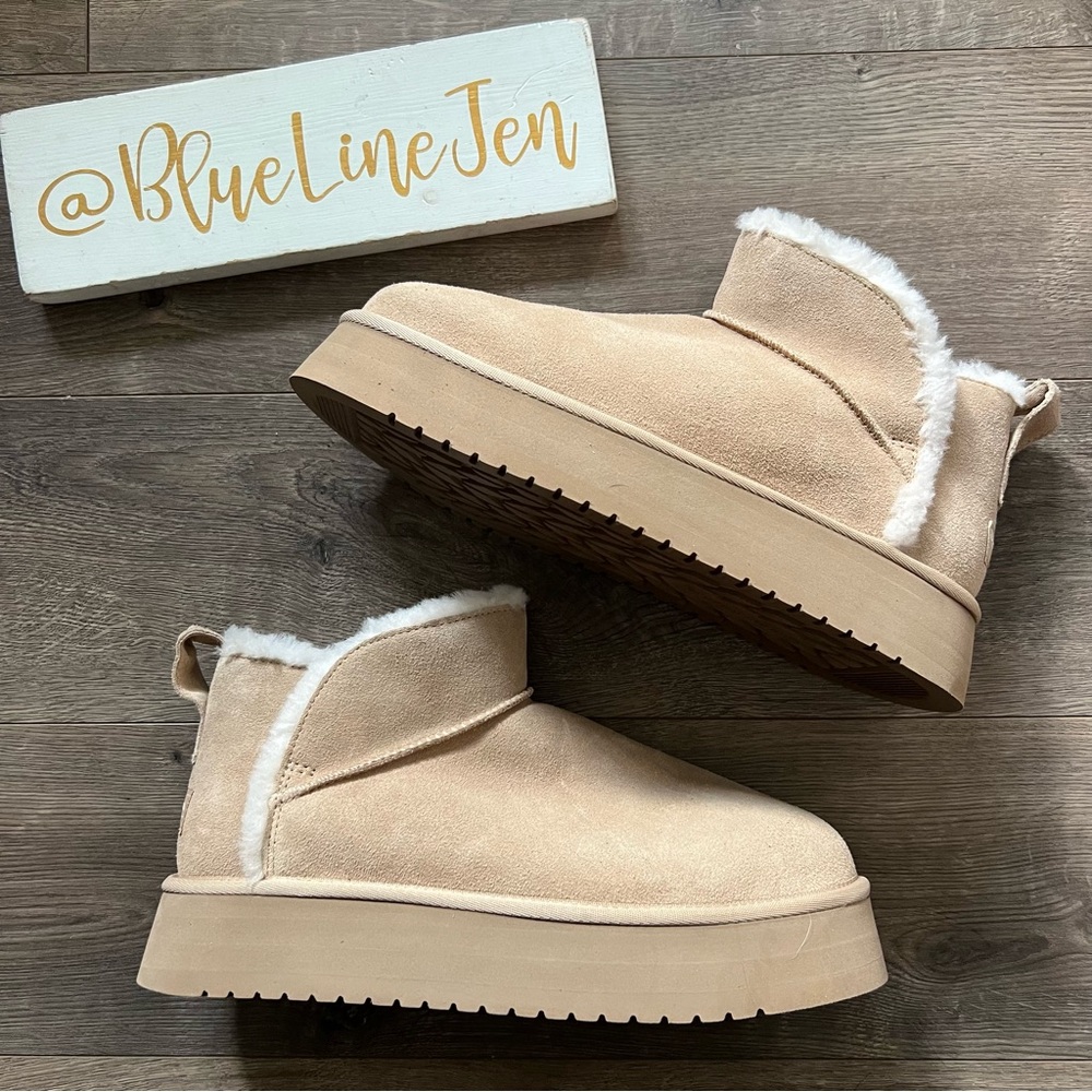Koolaburra by Ugg Ultra Mini Platform Boots NWOT